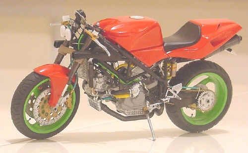 Ducati 916 Nuda - 104.jpg (84925 bytes)
