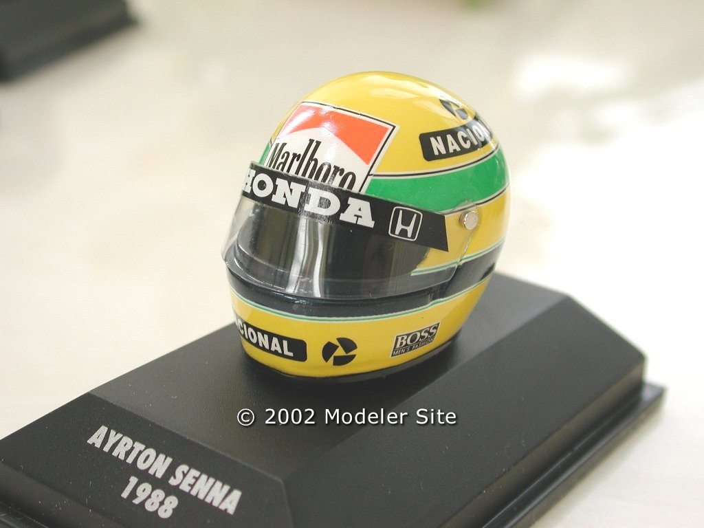 Calcas casco Ayrton Senna 1988 escala 1:8 