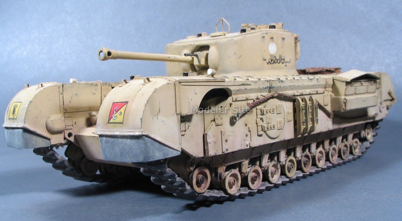 TAMIYA 35210 British Churchill VII Tank 1:35 Military Model Kit 