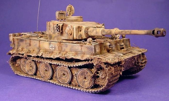 ACADEMY GRAPPE CHENILLE TIGER-I EARLY VERSION   PLASTIC MODEL 1/35 