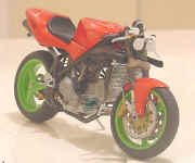 Ducati 916 Nuda - 110.jpg (65500 bytes)