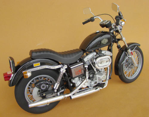 Customizing the Harley-Davidson FXE1200 Tamiya 1/6 scale - 1/6