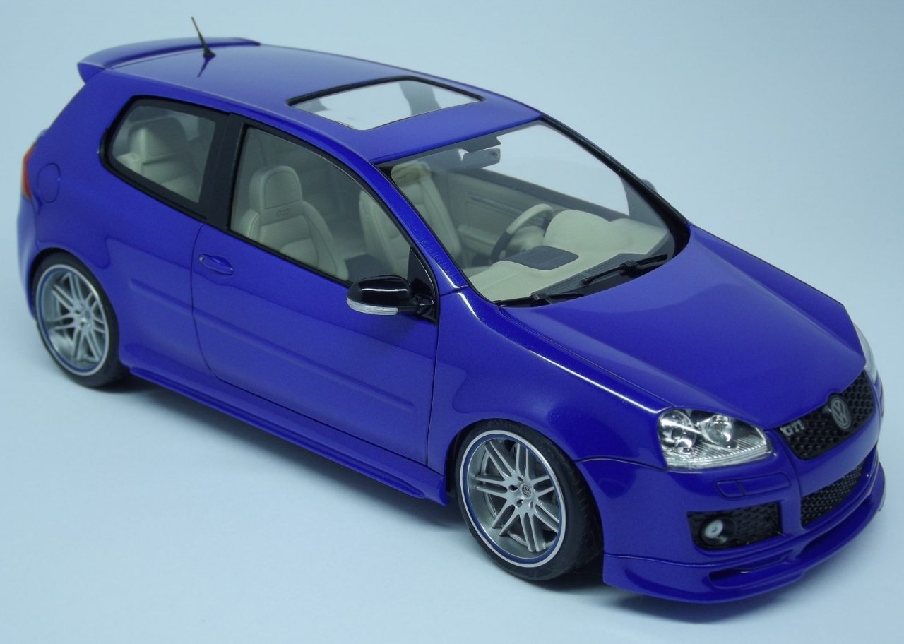  Fujimi 1/24 Volkswagen Golf GTI V : Arts, Crafts & Sewing